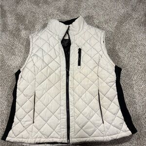 Andrew Marc Women's Quilted Cream Vest